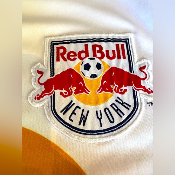 Adidas New York Red Bulls 2016-17 Primary Replica Soccer Jersey -Youth Large - Picture 6 of 15